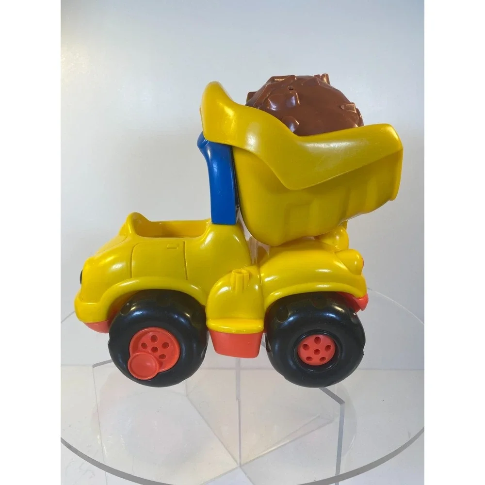 FISHER PRICE LITTLE PEOPLE LIL MOVERS DUMP TRUCK & MAN